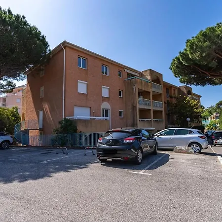 La Castillane - Appt Avec Piscine Partagee